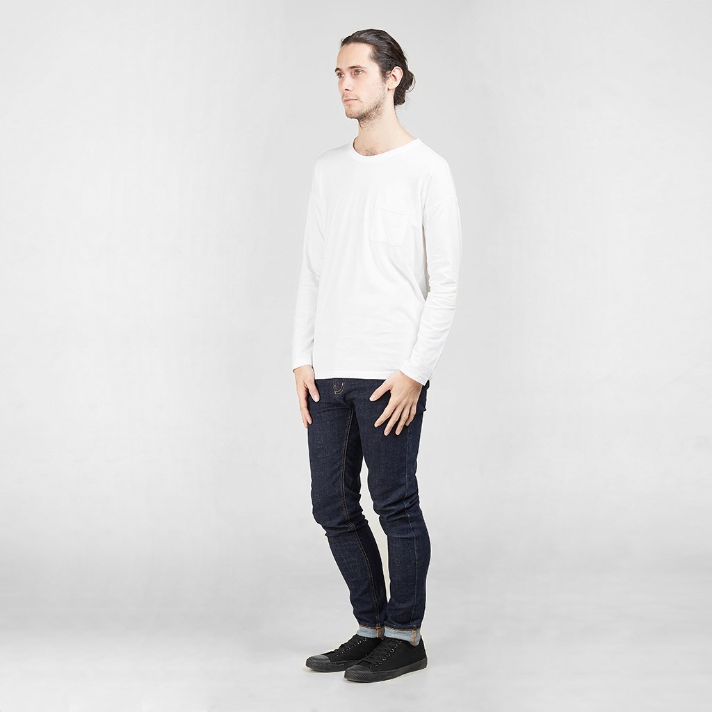 Dorsu | Ethical Cotton Basics | Long Sleeve Pocket T-Shirt | White